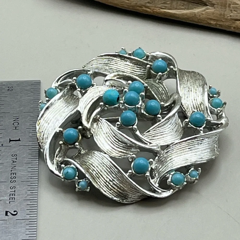 Elegant Silver and Turquoise Brooch